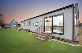 4 Bank Avenue, Middlemarch