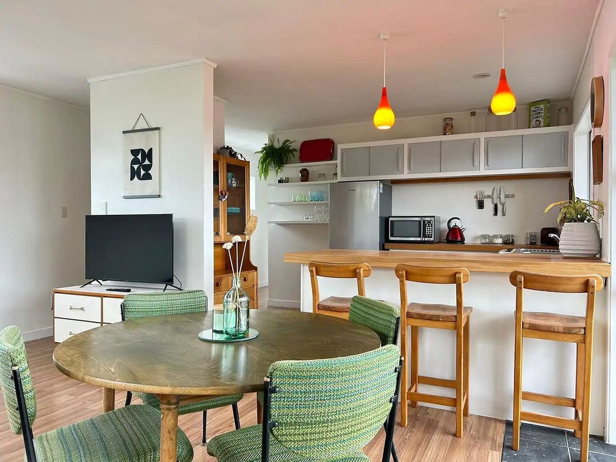 Fully Furnished 2-Bedr Unit – Utilities Included - Prikaz 2