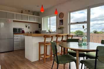 1a/267 Meola Road, Point Chevalier