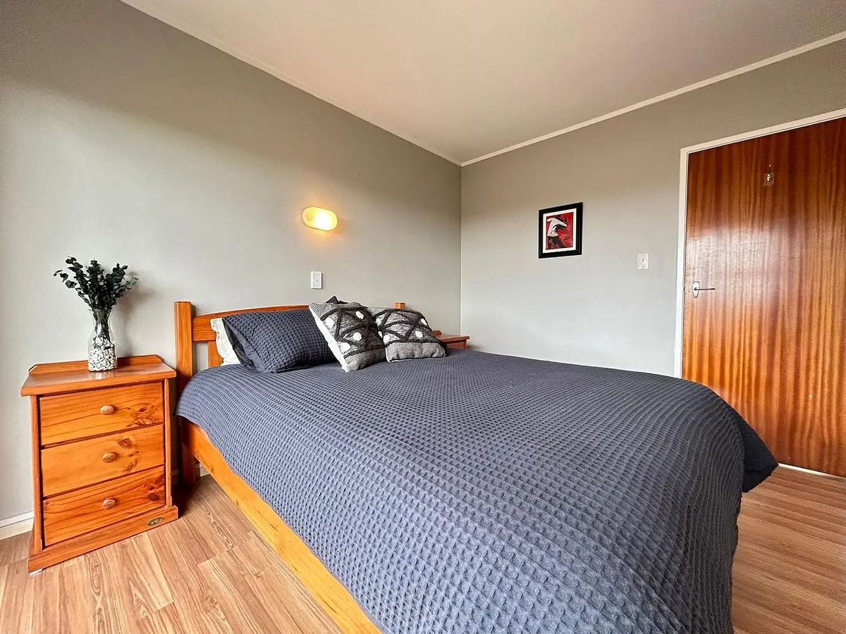 Fully Furnished 2-Bedr Unit – Utilities Included - Prikaz 3