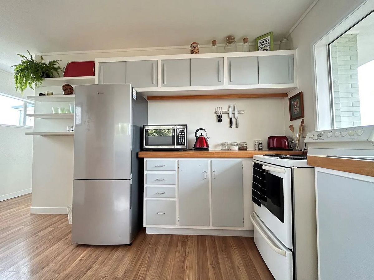 Fully Furnished 2-Bedr Unit – Utilities Included - Više