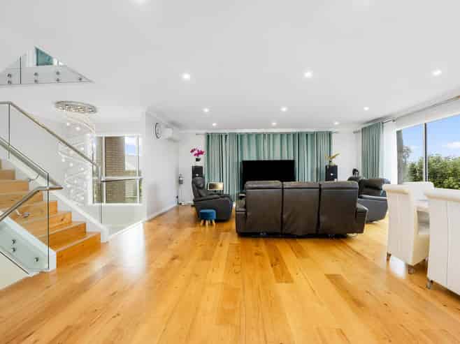25 Pupuke Road, Birkenhead