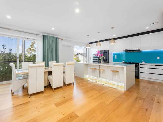 25 Pupuke Road, Birkenhead