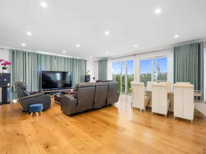 25 Pupuke Road, Birkenhead