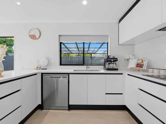 18 Sambrooke Crescent, Flat Bush