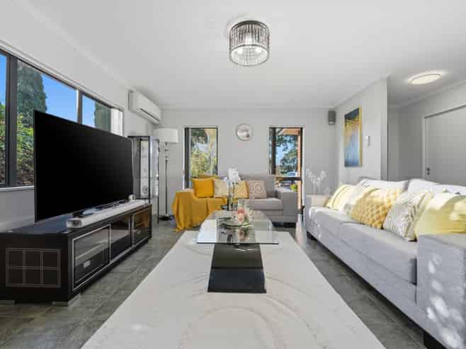 18 Sambrooke Crescent, Flat Bush