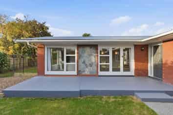 22 Warren Crescent, Hillmorton