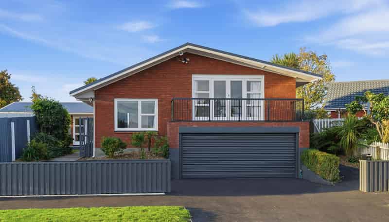 22 Warren Crescent, Hillmorton