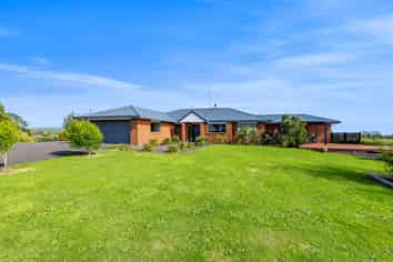 402 Hursthouse Road, Inglewood