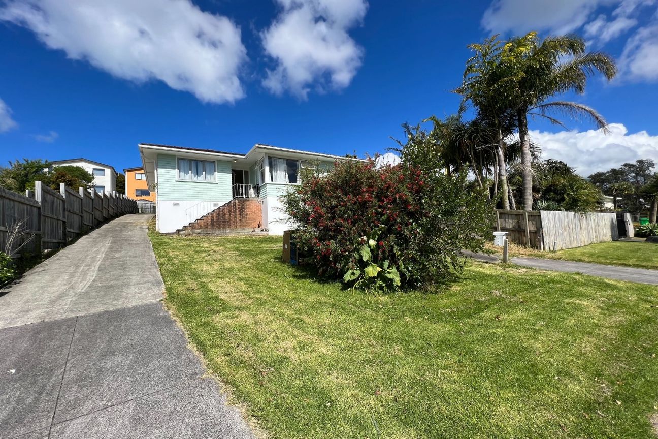 20 Thornlow Street, Glendene, Auckland – pohled 2