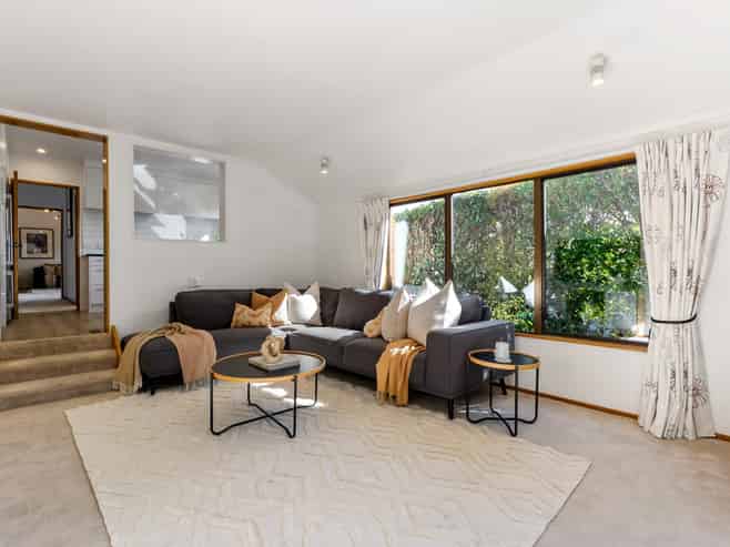 15 Indira Place, Khandallah