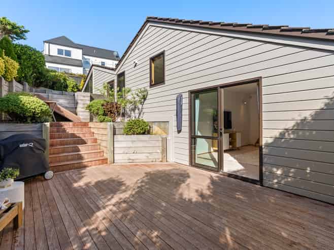 15 Indira Place, Khandallah