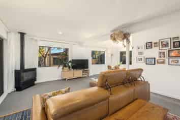113 Rocking Horse Road, Southshore