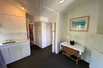 Flat D 20 Croydon Road, New Lynn
