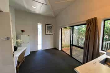 Flat D 20 Croydon Road, New Lynn