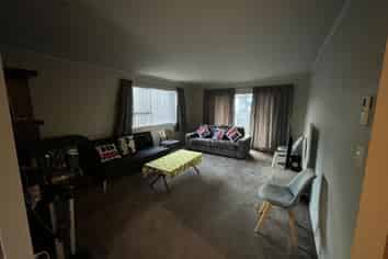 1/7 Bathurst Street, Silverstream