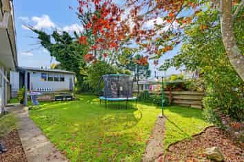 49B Lisa Crescent, Mangakakahi