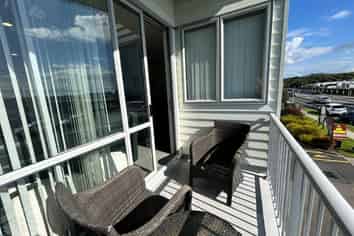 4/60 Parton Road, Papamoa