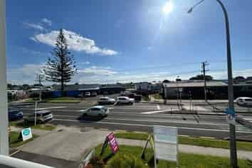 4/60 Parton Road, Papamoa
