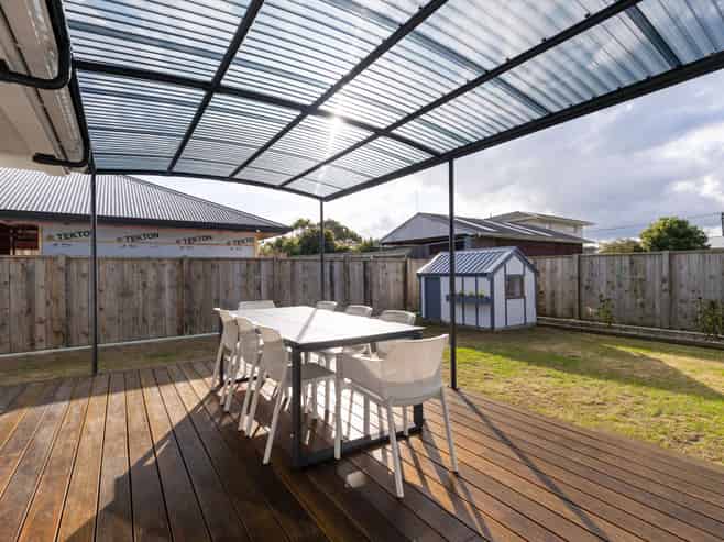 11 Rayner Lane, MARTON