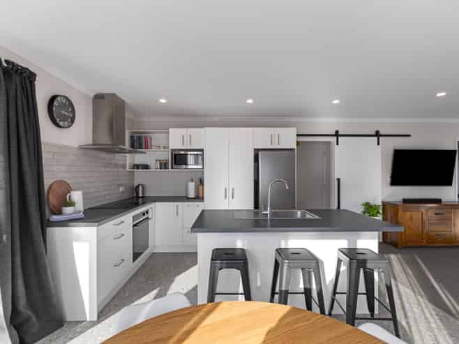 11 Rayner Lane, MARTON