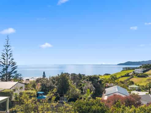 77 Stratford Drive, Cable Bay
