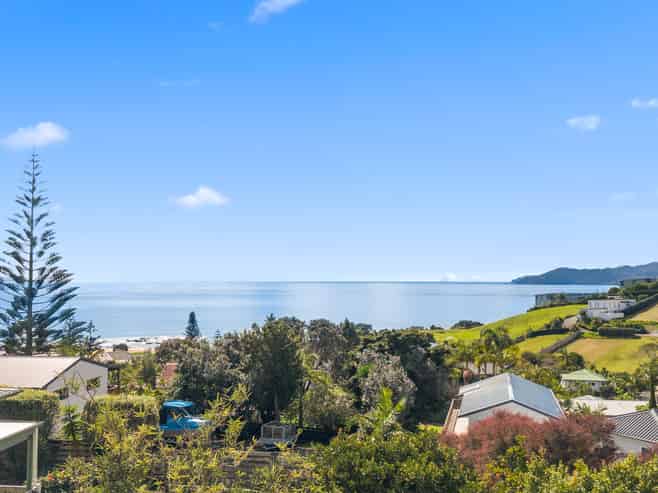 77 Stratford Drive, Cable Bay