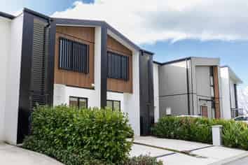 8 Fitch Lane, Wallaceville