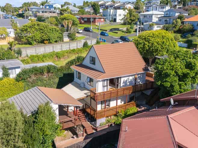 3/13 Aorangi Place, Birkenhead