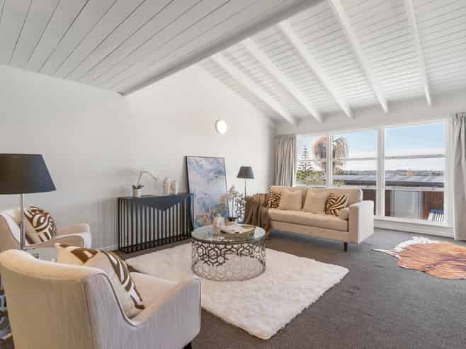 1/291 Glenfield Road, Glenfield