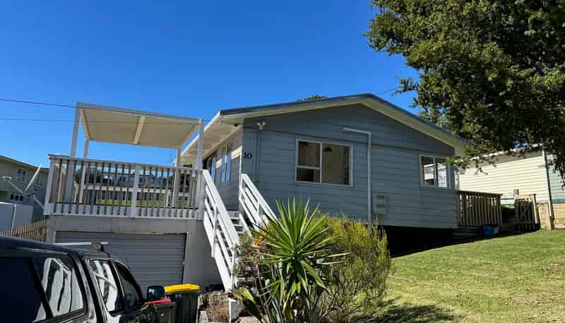 10 Ozone Road, Stanmore Bay