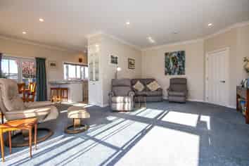 1 Farm Road, Allenton