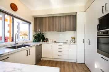 1 Farm Road, Allenton