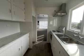 44 Hammond Avenue, Hatfields Beach