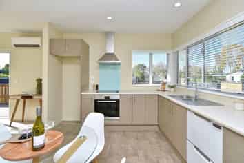 412 Port Hills Road, Hillsborough
