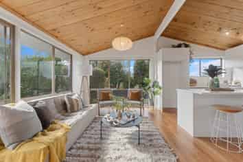 2 Ensign Place, Hillcrest