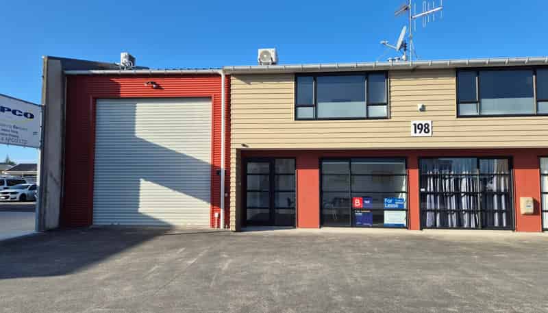 Unit 1/198 Kapiti Road, Paraparaumu