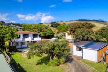 10 Waianga Place, Omapere