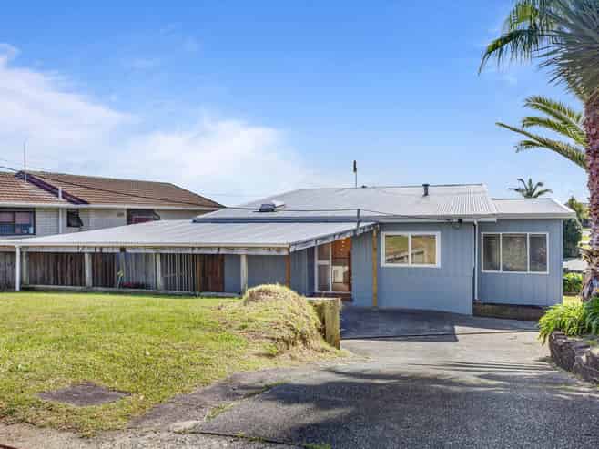 686a Whangaparaoa Road, Stanmore Bay