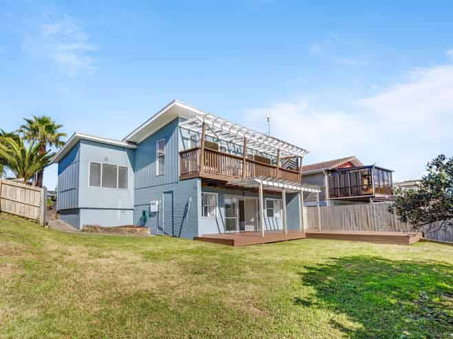 686a Whangaparaoa Road, Stanmore Bay