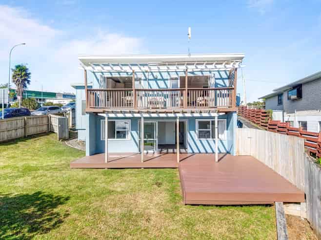 686a Whangaparaoa Road, Stanmore Bay