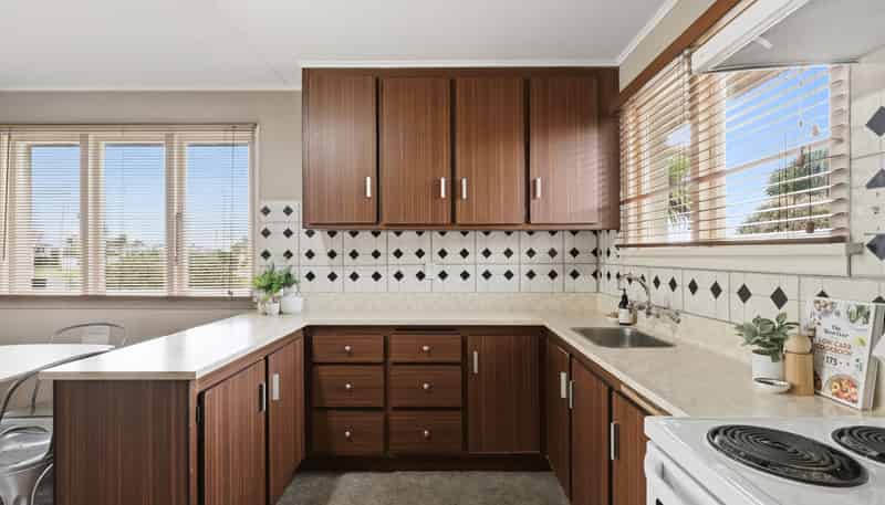 1 Braemar Street, KEW