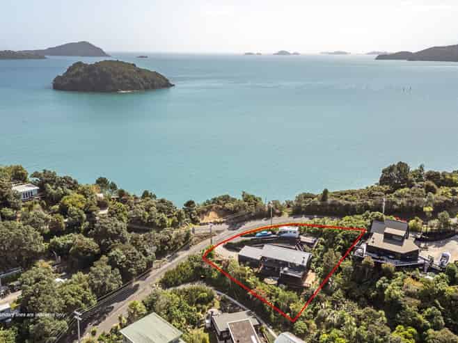 2385 Wyuna Bay Road, Coromandel