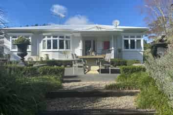 36 Tram Valley Road, Swanson