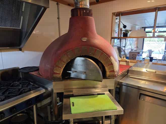 Suburban Italian Pizzeria & Cafe