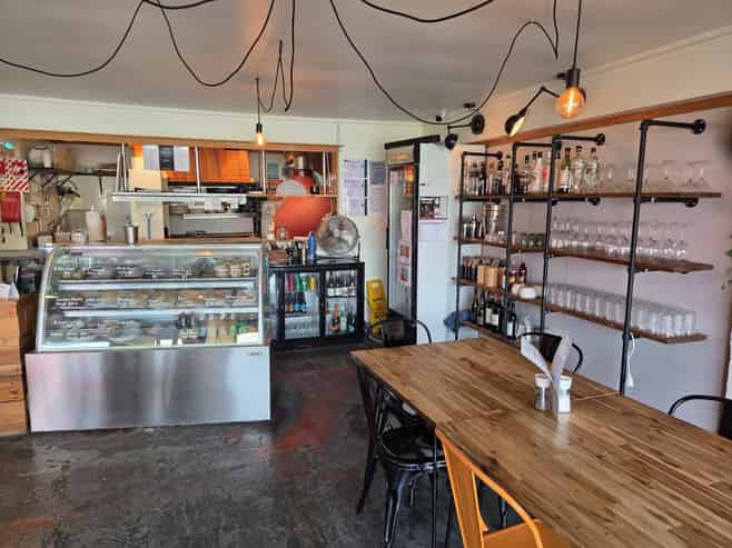 Suburban Italian Pizzeria & Cafe