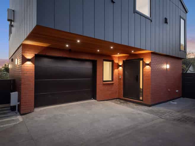 16C Egremont Street, Belmont