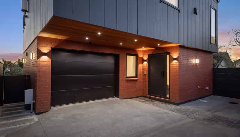 16C Egremont Street, Belmont