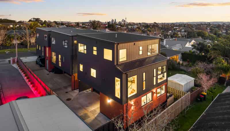 16C Egremont Street, Belmont