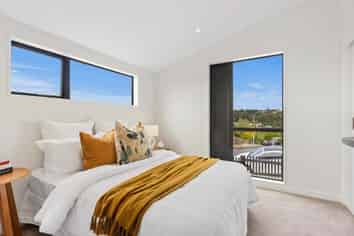 72B Weatherly Road, Torbay